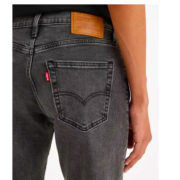 Levi's® Premium
511™ SLIM FIT MEN'S JEANS - Picture 3 of 5